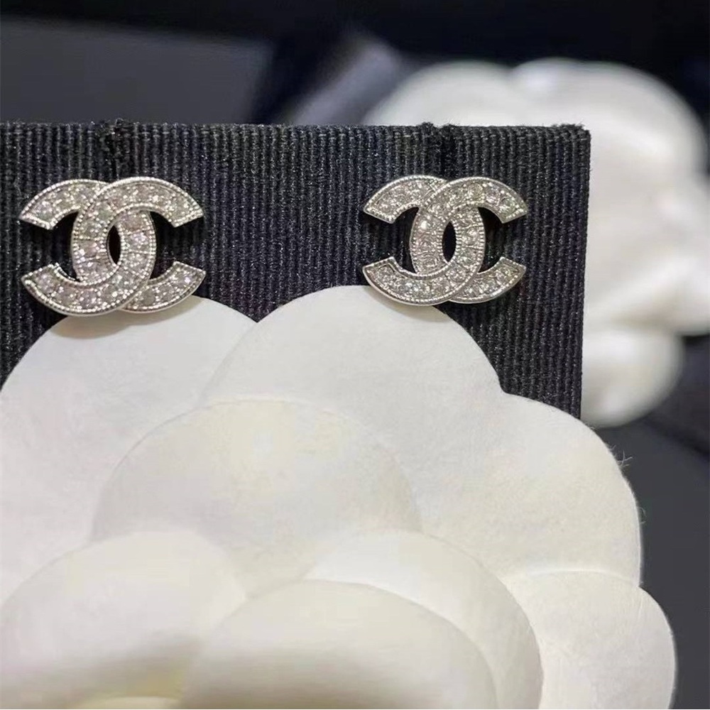 Chanel Silver Earrings ✧ - Picture 2 of 4